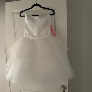 Custom short wedding/prom dress. New with tags size 4-6